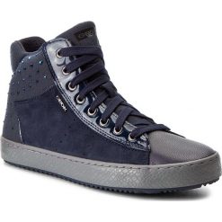 Sneakersy GEOX - J Kalispera G. E J744GE 022AU C4002 D Navy. Niebieskie buty sportowe chłopięce marki Geox, ze skóry ekologicznej, za kostkę, na sznurówki. W wyprzedaży za 219,00 zł.