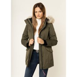 Parka TOMMY HILFIGER New Alana WW0WW25750. Czarne kurtki damskie TOMMY HILFIGER, na zimę, m, bez wzorów, z bawełny, bez kaptura. W wyprzedaży za 649,00 zł.