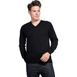 William de Faye sweter męski XXL czarny. Czarne swetry męskie xxl, z kaszmiru. W wyprzedaży za 211,00 zł.