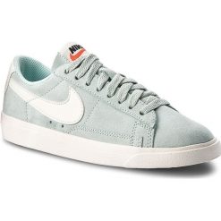 Buty NIKE - Blazer Low Sd AA3962 301 Igloo/Sail/Sail. Niebieskie półbuty damskie Nike, na co dzień, bez wzorów, ze skóry, bez obcasa, na płaskiej podeszwie, bez zapięcia. W wyprzedaży za 279,00 zł.