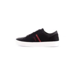 Buty Guess FM8LIAELE12. Czarne trampki męskie Guess, z aplikacjami, bez zapięcia. Za 401,97 zł.