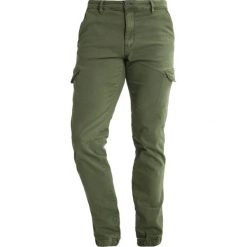 Bojówki męskie: TOM TAILOR DENIM Bojówki oak leaf green