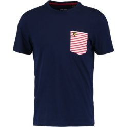 T-shirty męskie z nadrukiem: Lyle & Scott STRIPE POCKET Tshirt z nadrukiem dark blue