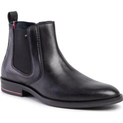 Sztyblety TOMMY HILFIGER - Signature Smooth Leather Chelsea FM0FM02586 Bds. Czarne sztyblety męskie TOMMY HILFIGER, ze skóry, bez zapięcia. Za 749,00 zł.