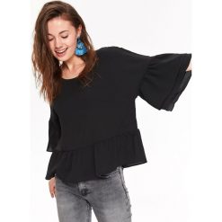 BLUZKA OVERSIZE, Z FALBANĄ. Czarne bluzki damskie TROLL, s, bez wzorów, eleganckie, z podwójnym kołnierzykiem, bez rękawów. W wyprzedaży za 39,99 zł.