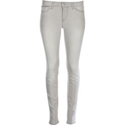Mustang jeansy damskie Jasmin 27/32 szary. Szare jeansy damskie Mustang. W wyprzedaży za 219,00 zł.