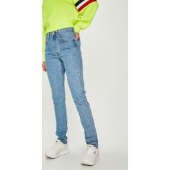 Levi's - Jeansy 501. Niebieskie jeansy damskie Levi's®, s, z podwyższonym stanem. Za 399,90 zł.