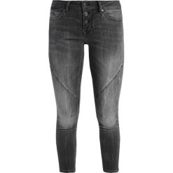 Boyfriendy damskie: Mustang JASMIN BUTTON Jeansy Slim Fit dark