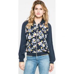 Tommy Hilfiger - Kurtka bomber Mia. Szare kurtki damskie TOMMY HILFIGER, bez wzorów, z poliesteru, krótkie, bez kaptura. W wyprzedaży za 379,90 zł.