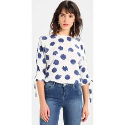 Bluzki damskie: Mint Velvet INKY SPOT BATWING Bluzka white