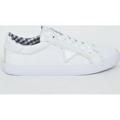 Trampki damskie slip on: Guess Jeans – Trampki/tenisówki FLTGR2.FAB12.WHITE