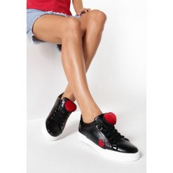 Czarne Buty Sportowe Strange Love. Czarne buty sportowe damskie Born2be, bez wzorów, sportowe. W wyprzedaży za 24,99 zł.