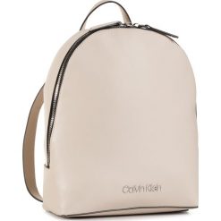 Plecak CALVIN KLEIN - Ck Must Backpack Sm K60K606738 VHB. Brązowe plecaki damskie Calvin Klein, bez wzorów, ze skóry ekologicznej, eleganckie, bez dodatków. Za 539,00 zł.