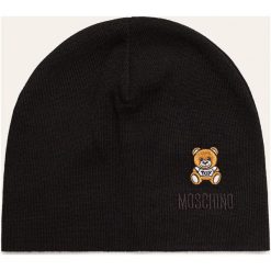 Moschino - Czapka. Czapki damskie MOSCHINO, na zimę, z wełny. W wyprzedaży za 279,90 zł.