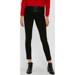 Silvian Heach - Legginsy. Czarne spodnie damskie Silvian Heach, s, z elastanu, z standardowym stanem. W wyprzedaży za 179,90 zł.