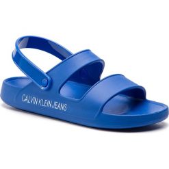 Sandały CALVIN KLEIN JEANS - Prisca R7780 Nautical Blue. Niebieskie klapki damskie marki Calvin Klein Jeans, bez wzorów, z jeansu, bez obcasa. Za 239,00 zł.