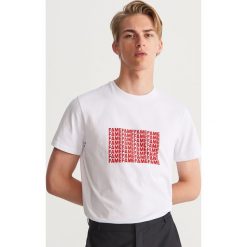 T-shirt Heroes - Biały. Białe t-shirty męskie marki Reserved, s, bez wzorów, bez kołnierzyka. Za 39,99 zł.