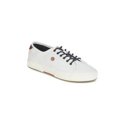 Buty Faguo BIRCH COTTON. Białe trampki i tenisówki damskie marki Faguo, bez wzorów, bez zapięcia. Za 231,20 zł.