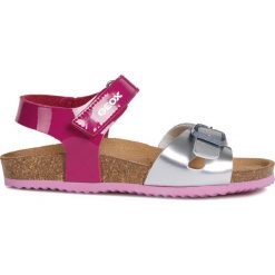 Geox - Sandały dziecięce. Czerwone sandały dziewczęce Geox, ze skóry, bez zapięcia. W wyprzedaży za 179,90 zł.