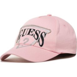 Czapka z daszkiem GUESS - W0YZ47 WA280 G61D. Różowe czapki damskie Guess, z aplikacjami, z bawełny. Za 119,00 zł.