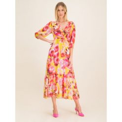 Sukienka letnia Pinko Baci Di Dama 20201 BLK01 1G14KD 7932. Sukienki damskie Pinko, na lato, bez wzorów, z poliesteru, bez kołnierzyka, bez rękawów. W wyprzedaży za 1269,00 zł.