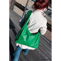 Torba soczysto zielona. Zielone torebki klasyczne damskie Pakamera, ze skóry. Za 330,00 zł.