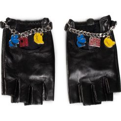 Rękawiczki Damskie KARL LAGERFELD - 201W3604 Black. Czarne rękawiczki damskie KARL LAGERFELD, bez wzorów, ze skóry. W wyprzedaży za 319,00 zł.