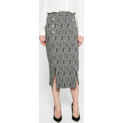 Trussardi Jeans - Spódnica. Spódniczki damskie Trussardi Jeans, do pracy, s, bez wzorów, z elastanu, biznesowe, midi, ołówkowe. W wyprzedaży za 319,90 zł.