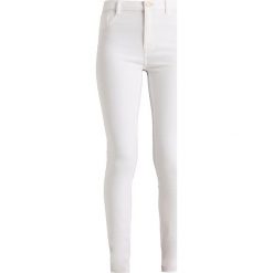 Gina Tricot MOLLY HIGHWAIST Jeans Skinny Fit offwhite. Białe jeansy damskie relaxed fit marki Gina Tricot. Za 129,00 zł.