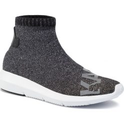 Sneakersy KARL LAGERFELD - KL61140 Dk Grey Knit Text W/Silver. Szare półbuty damskie KARL LAGERFELD, na co dzień, bez wzorów, ze skóry ekologicznej, bez obcasa, na płaskiej podeszwie, bez zapięcia. Za 779,00 zł.