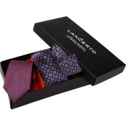 Zestaw Krawat Plus Poszetka. Poszetki męskie LANCERTO, w kwiaty, z jedwabiu, eleganckie. W wyprzedaży za 199,90 zł.