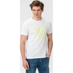 Trussardi Jeans Koszulka Biały. Białe podkoszulki męskie Trussardi Jeans, xl, z nadrukiem, z bawełny, z krótkim rękawem. Za 266,95 zł.
