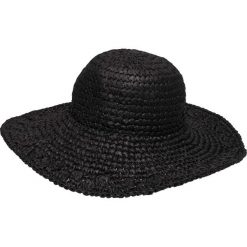 KAPELUSZ. Czarne kapelusze damskie Top Secret, na lato, bez wzorów, eleganckie. W wyprzedaży za 39,99 zł.