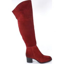 KOZAKI DAMSKIE ACO 1501 CZE. Kozaki damskie ACORD, ze skóry, bez obcasa, bez zapięcia. Za 229,00 zł.