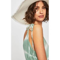 Answear - Top. Szare bluzki damskie ANSWEAR, s, bez wzorów, z wiskozy, bez kołnierzyka, bez rękawów. W wyprzedaży za 39,90 zł.
