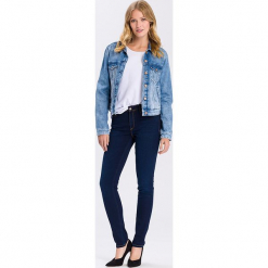 Dżinsy "Alan" - Skinny fit - w kolorze granatowym. Niebieskie rurki damskie marki Cross Jeans, z aplikacjami. W wyprzedaży za 113,95 zł.