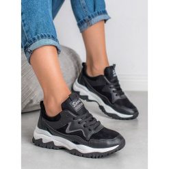CZARNE BUTY SPORTOWE. Czarne buty sportowe damskie AX BOXING, bez wzorów, ze skóry ekologicznej, sportowe. Za 99,00 zł.