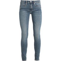 Calvin Klein Jeans CKJ 011 MID RISE SKINNY Jeans Skinny Fit london mid blue. Niebieskie jeansy damskie relaxed fit Calvin Klein Jeans, z bawełny. Za 599,00 zł.