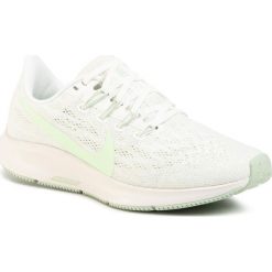 Buty NIKE - Air Zoom Pegasus 36 AQ2210 101 Summit White/Vapor Green. Zielone buty sportowe damskie Nike, bez wzorów, z tworzywa sztucznego, sportowe, do biegania, nike zoom. Za 499,00 zł.
