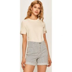 Calvin Klein - T-shirt. Czarne bluzki damskie Calvin Klein, s, z aplikacjami, z bawełny, z okrągłym kołnierzem. Za 179,90 zł.