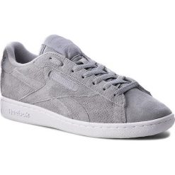 Buty Reebok - Npc Uk Perf BD4608 Flat Grey/White. Szare buty sportowe męskie Reebok, na co dzień, bez wzorów, ze skóry, bez zapięcia. W wyprzedaży za 249,00 zł.