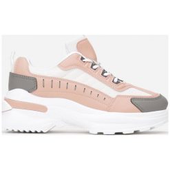 Różowe Sneakersy Brethose. Różowe sneakersy damskie Renee. W wyprzedaży za 74,99 zł.