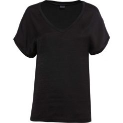 Shirt z różnych materiałów bonprix czarny. Czarne koszulki damskie bonprix, bez wzorów, z dzianiny, bez kołnierzyka, bez rękawów. Za 59,99 zł.