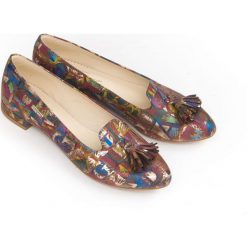 Balerinki w szpic - skóra naturalna - model 045 - kolor brązowe kwiaty. Pomarańczowe baleriny damskie Zapato, w kwiaty, z jeansu, klasyczne, bez obcasa, na obcasie. W wyprzedaży za 239,20 zł.