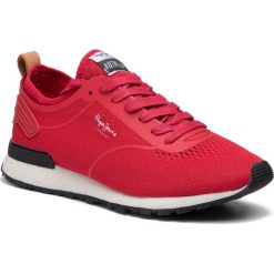 Sneakersy PEPE JEANS - Boston Knit PMS30519 Red 255. Czerwone sneakersy męskie Pepe Jeans, bez zapięcia. W wyprzedaży za 189,00 zł.