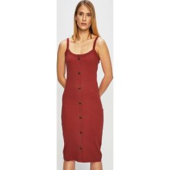 Vero Moda - Sukienka. Pomarańczowe sukienki damskie Vero Moda, na co dzień, s, bez wzorów, z elastanu, casualowe, z okrągłym kołnierzem, bez rękawów, mini, proste. W wyprzedaży za 49,90 zł.