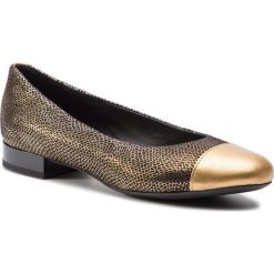 Baleriny GEOX - D Wistrey D D844GD 0JSNF C2016 Dk Gold. Żółte baleriny damskie Geox, bez wzorów, z zamszu, klasyczne, bez obcasa, na płaskiej podeszwie. Za 429,00 zł.