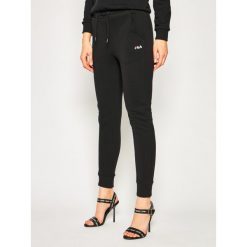 Spodnie dresowe Fila Eider Sweat 688054. Czarne spodnie damskie Fila, l, z bawełny. W wyprzedaży za 199,00 zł.