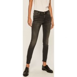 Calvin Klein Jeans - Jeansy CKJ001. Szare jeansy damskie Calvin Klein Jeans, bez wzorów, z elastanu. Za 539,90 zł.