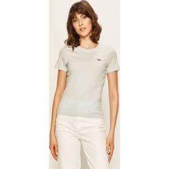 Levi's - T-shirt. Niebieskie bluzki damskie Levi's®, s, bez wzorów, z bawełny, casualowe, z okrągłym kołnierzem, z krótkim rękawem. W wyprzedaży za 89,90 zł.